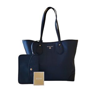 Michael Kors Eva Nylon Large Tote With Pouch in Navy Multi New Without Tag